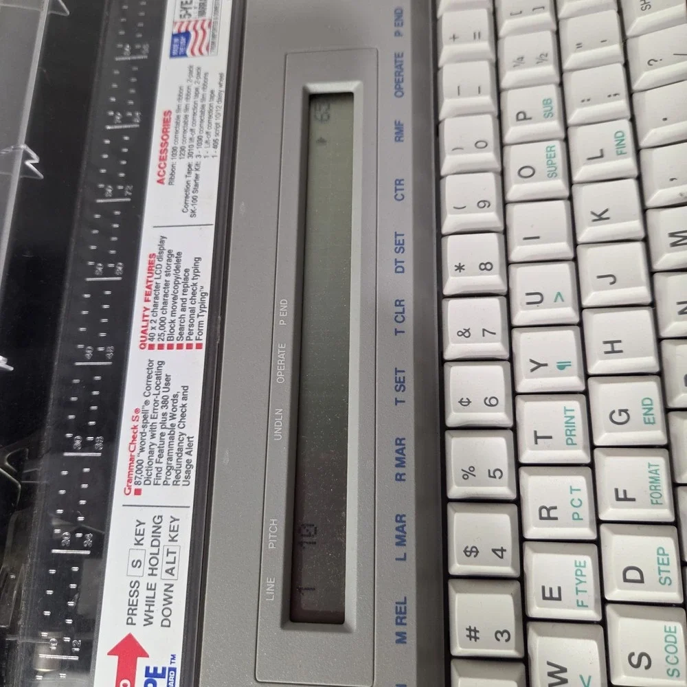 Brother Portable GX-9500 Electronic  Typewriter Made In USA - TESTED -
